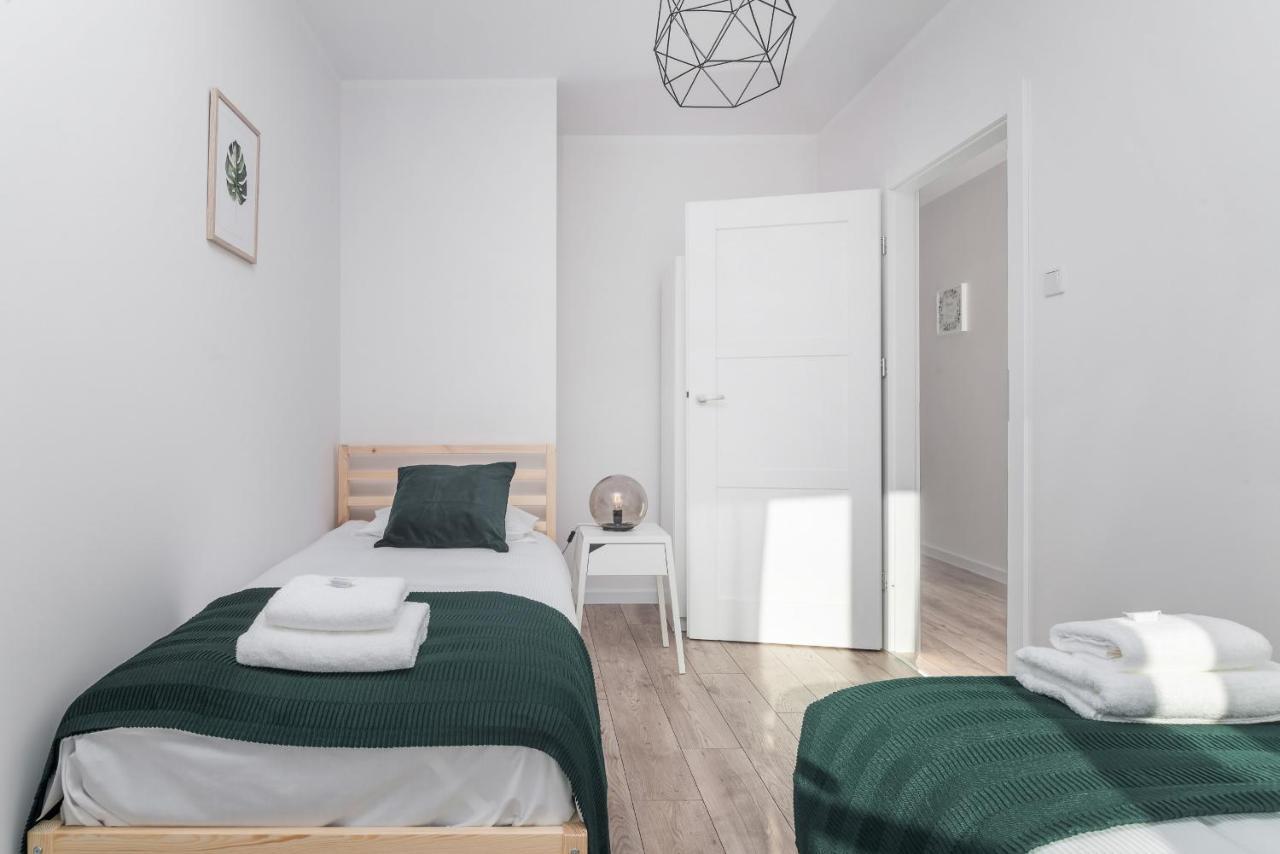 Botanic Gardens Apartment With Free Garage Wroclaw By Noclegi Renters Екстер'єр фото