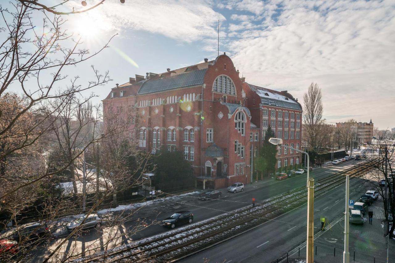 Botanic Gardens Apartment With Free Garage Wroclaw By Noclegi Renters Екстер'єр фото
