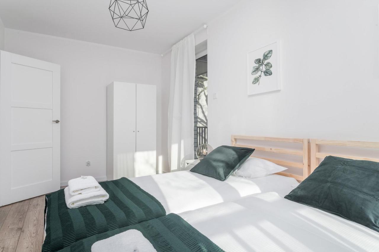 Botanic Gardens Apartment With Free Garage Wroclaw By Noclegi Renters Екстер'єр фото